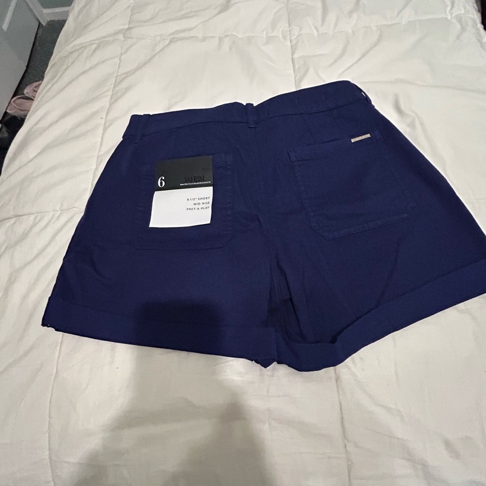 Women's Navy Blue Shorts WHBM
Size 6 - Picture 2 of 9